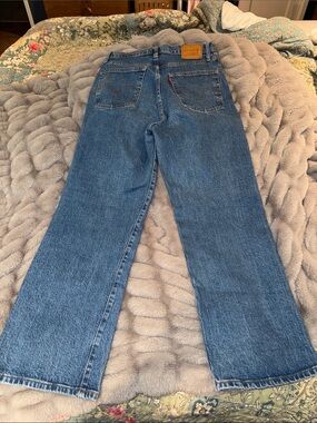 Levi's Medium Blue Straight Jeans with Classic Back Patch